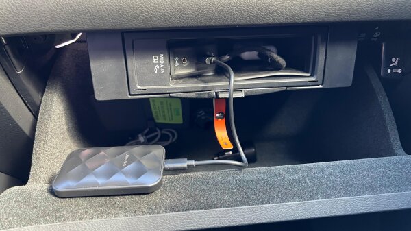 Ja, Adapter für Wireless Carplay